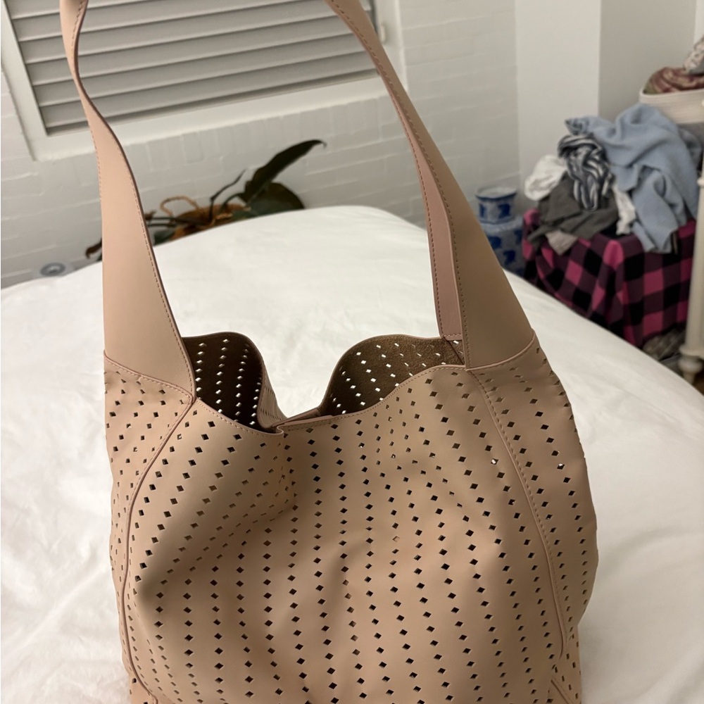 Gorgeous Pourchet Paris shoulder bag- soft pale pink/cream leather - Picture 13 of 16